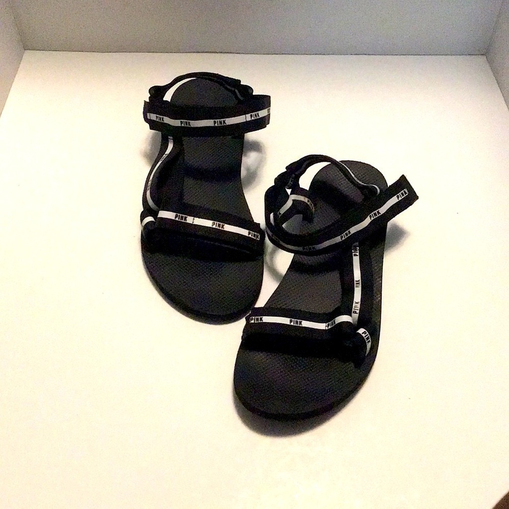 Victoriaโs Secret pink womenโs sizeโ 9 canvas black/white strappy sandals